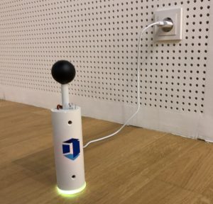 電源はUSBで供給